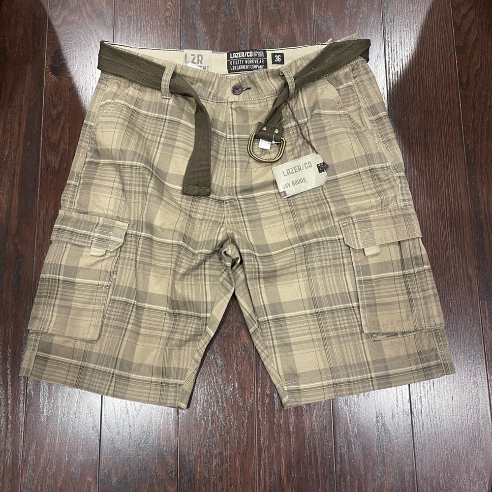 LAZER/CO DRY GOODS Men Beige Bridge Plaid Cargo Shorts Size 36 NEW